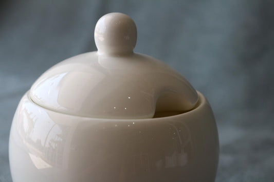 Sugar pot