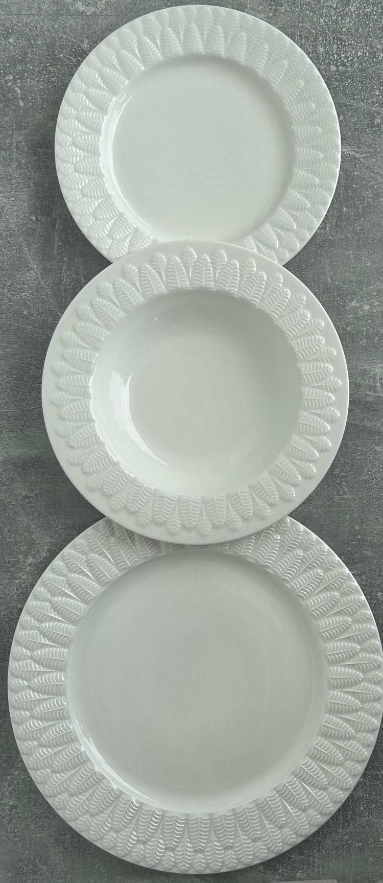 Flowered dinner plate