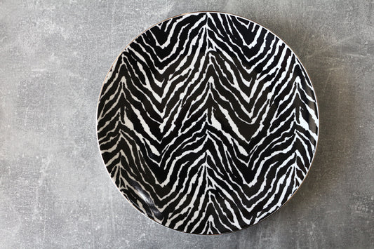 ZEBRA PRINTED SIDE FLAT PLATE 8.5"