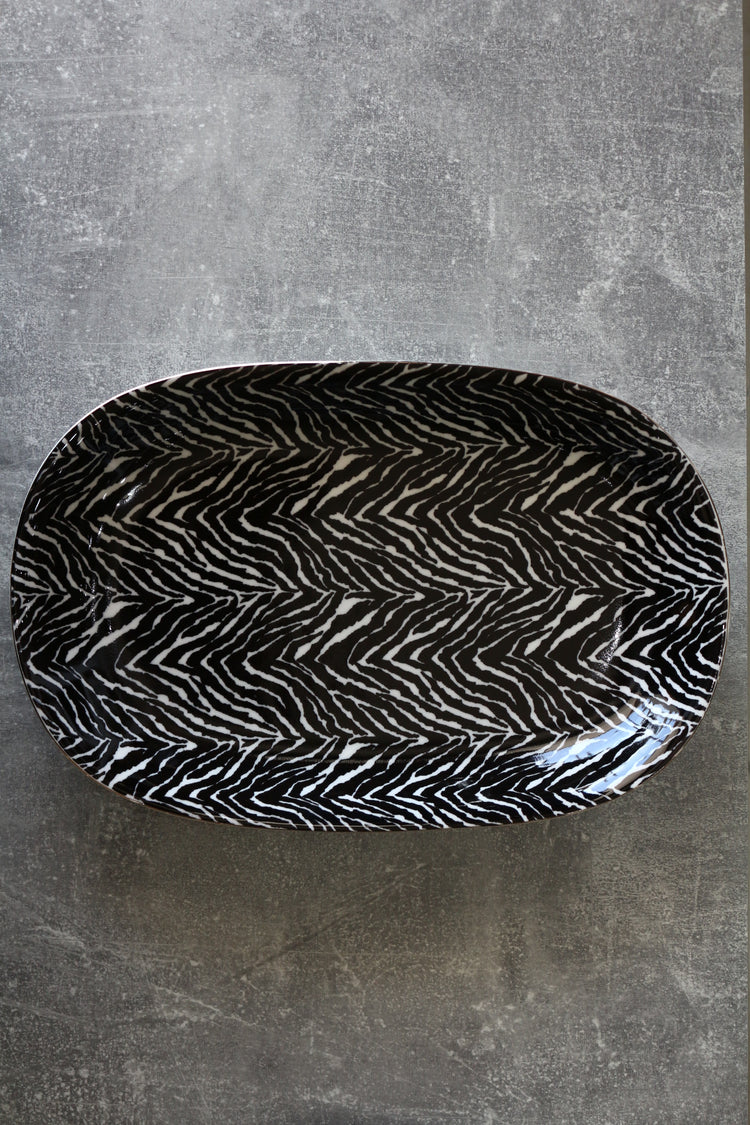 0VAL ZEBRA PRINTED SERVING PLATE 12"